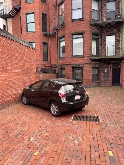 346 Beacon St, Boston, Massachusetts 02115, ,Residential Lease,For Rent,Beacon St,73309382